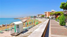 Caorle je jedno z nejstarších a také nejpůvabnějších měst benátské oblasti. Caorle je jedno z nejstarších a také nejpůvabnějších měst benátské oblasti.