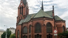 Chrám na třídě Svobody před válkou sloužil německým evangelíkům, po ní připadl... Chrám na třídě Svobody před válkou sloužil německým evangelíkům, po ní připadl...