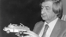 Richard Vyškovský se svým modelem cisternové stříkačky CAS 32 na podvozku Tatra... Richard Vyškovský se svým modelem cisternové stříkačky CAS 32 na podvozku Tatra...
