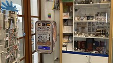 Automat v uherskohradišťském infocentru za padesátikorunu nebo za dvě eura... Automat v uherskohradišťském infocentru za padesátikorunu nebo za dvě eura...