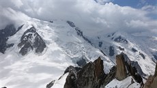 Masiv Mont Blanc nabízí díky svému extrémnímu převýšení vědcům spektrum... Masiv Mont Blanc nabízí díky svému extrémnímu převýšení vědcům spektrum...