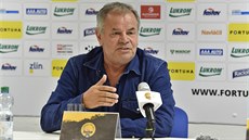 Majitel zlínského fotbalového klubu Zdeněk Červenka hovoří na předsezonní... Majitel zlínského fotbalového klubu Zdeněk Červenka hovoří na předsezonní...