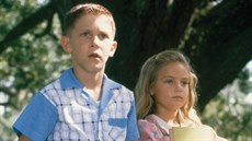 Michael Conner Humphreys a Hanna Hallová ve filmu Forrest Gump (1994)