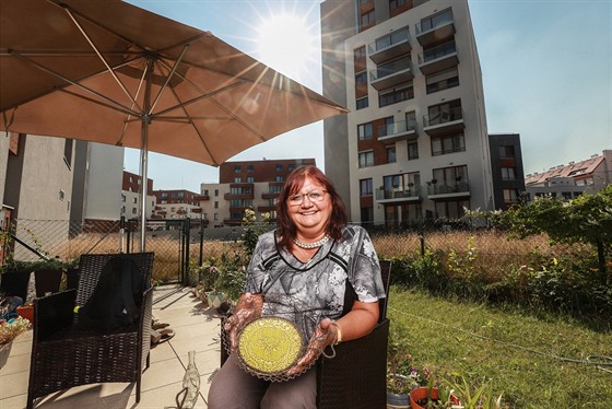 Cechmistrová Cechu eskomoravských umleckých dráteník Hana Maíková.