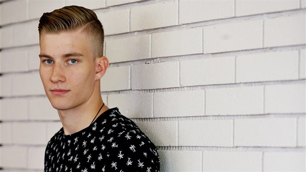 Talentovaný hokejový brankář Lukáš Dostál Talentovaný hokejový brankář Lukáš Dostál