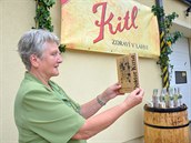 Knihu přeložila Christa Petrásková, měla s ní těžkou práci. Knihu přeložila Christa Petrásková, měla s ní těžkou práci.
