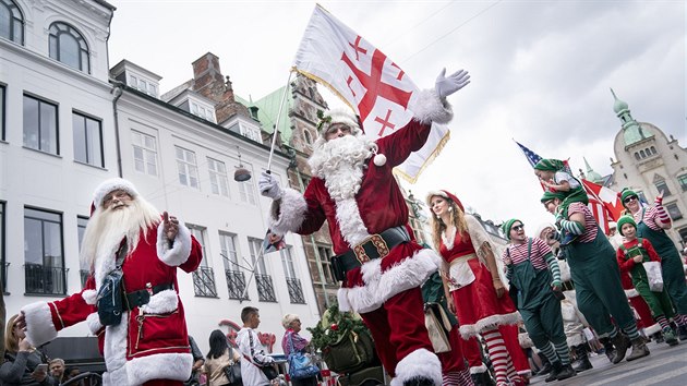 Santa Clausov z celho svta se sjeli na kadoron kongres do dnsk Kodan. (22. ervence 2019)