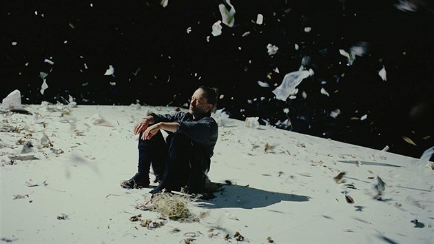 Thom Yorke v krtkm filmu Anima.