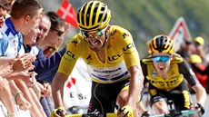 Prbn vedoucí mu Tour de France Julian Alaphilippe z Francie finiuje ve...