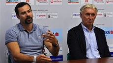 Nový šéftrenér atletické reprezentace Jan Netscher (vlevo) hovoří na tiskové... Nový šéftrenér atletické reprezentace Jan Netscher (vlevo) hovoří na tiskové...