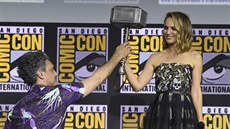 Herečka Natalie Portmanová na festivalu Comic-Con (21. 7. 2019) Herečka Natalie Portmanová na festivalu Comic-Con (21. 7. 2019)