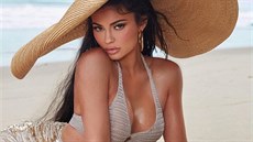 Kylie Jennerová (3. července 2019) Kylie Jennerová (3. července 2019)