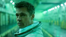 Brad Pitt ve filmu Ad Astra Brad Pitt ve filmu Ad Astra