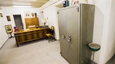 V budově ministerstva dopravy mělo za minulého režimu sídlo ÚV KSČ. Během dne... V budově ministerstva dopravy mělo za minulého režimu sídlo ÚV KSČ. Během dne...