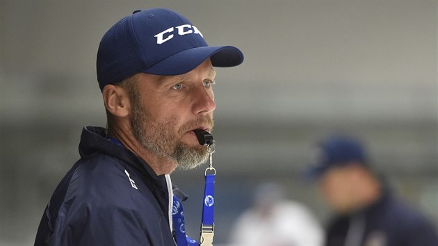 Trenér a manažer Vítkovic Jakub Petr zahájil s Vítkovicemi přípravu na ledě... Trenér a manažer Vítkovic Jakub Petr zahájil s Vítkovicemi přípravu na ledě...
