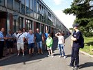 Dnes se konala Zážitková turistika, v rámci které se lidé svezli Retrobusem do Garáže Klíčov. Zde se uskutečnila velmi zajímavá exkurze, kde si lidé mohli prohlédnout její zázemí a dozvědět se zajímavosti z provozu autobusů. Po jejím skončení všechny účas Dnes se konala Zážitková turistika, v rámci které se lidé svezli Retrobusem do Garáže Klíčov. Zde se uskutečnila velmi zajímavá exkurze, kde si lidé mohli prohlédnout její zázemí a dozvědět se zajímavosti z provozu autobusů. Po jejím skončení všechny účas