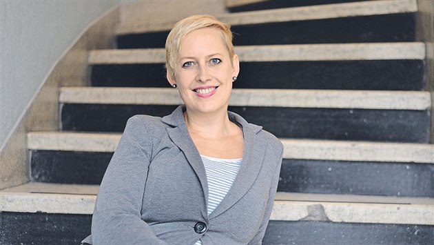 Koučka Petra Drahoňovská se zaměřuje na profesní přestupy zaměstnanců a práci s... Koučka Petra Drahoňovská se zaměřuje na profesní přestupy zaměstnanců a práci s...