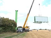 Společnost JCDecaux ve čtvrtek odstranila své nelegální billboardy. Společnost JCDecaux ve čtvrtek odstranila své nelegální billboardy.