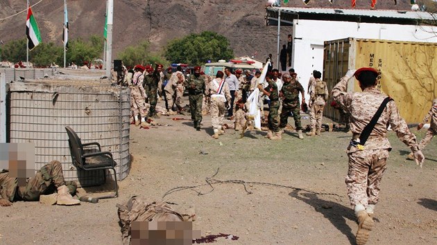 Mrtv vojci po toku na vojenskou pehldku v jemenskm Adenu (1. srpna 2019)