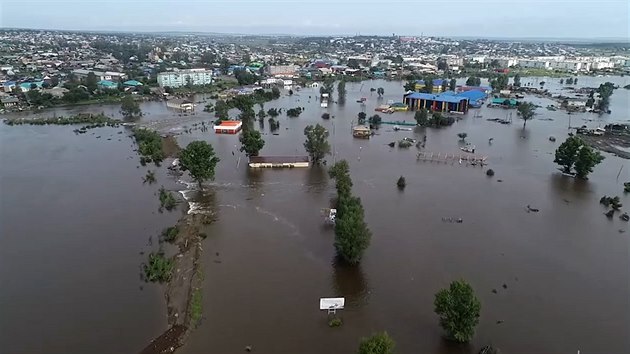 Zplavy v Irkutsk oblasti v Rusku.