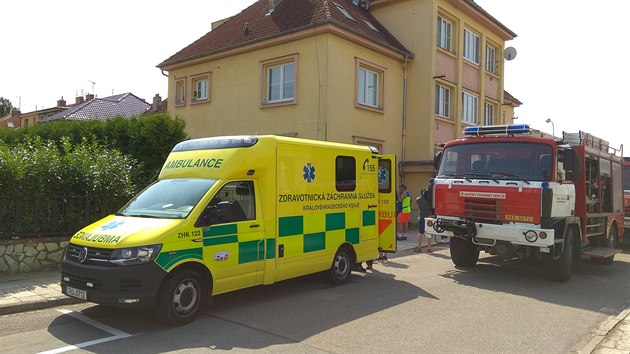 Hasii vyprouj lovka, kterho zavalila stna domu v Tebechovicch pod Orebem (6. 8. 2019)