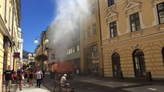 V Jablonci propočítávají, jak často zavlažovat zeleň nebo kropit rozpálené... V Jablonci propočítávají, jak často zavlažovat zeleň nebo kropit rozpálené...
