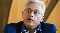 Senátor a primátor Mladé Boleslavi Raduan Nwelati Senátor a primátor Mladé Boleslavi Raduan Nwelati