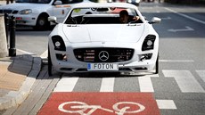 Polský kutil Andrzej Burek si postavil lapací supersport Mercedes SLS
