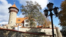 Vrch Hněvín nedaleko městského centra láká k procházkám. Vrch Hněvín nedaleko městského centra láká k procházkám.