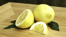 Citrón je tím nejlepším přírodním bělidlem. Citrón je tím nejlepším přírodním bělidlem.