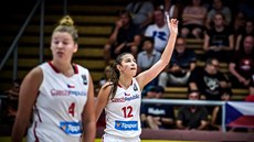 Česká juniorská reprezentantka Veronika Šípová (12) oslavuje svou trefu proti... Česká juniorská reprezentantka Veronika Šípová (12) oslavuje svou trefu proti...