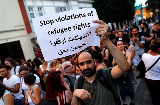 Demonstrace v tureckém Istanbulu na podporu dvou deportovaných syrských...