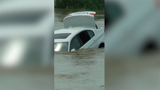 Ind poslal do eky auto, které dostal k narozeninám, pál si jiné