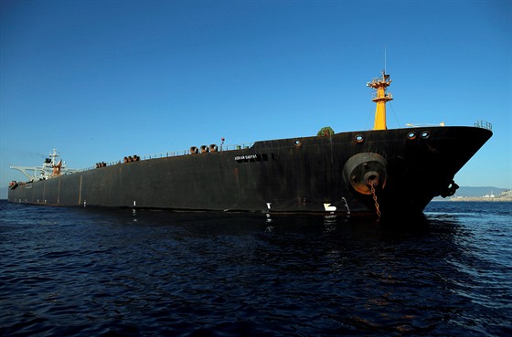 Proputný íránský ropný tanker pod novým názvem Adrian Darya 1. Pedtím se...