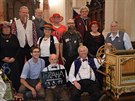 Název jsem si vypůjčil ze známého filmového muzikálu na námět Jiřího Suchého. Nicméně v kostele sv. Mikuláše na Staroměstském náměstí se dnes dopoledne konal koncert pod názvem Flašinet žije v rámci VI. ročníku mezinárodního festivalu flašinetářů. Název jsem si vypůjčil ze známého filmového muzikálu na námět Jiřího Suchého. Nicméně v kostele sv. Mikuláše na Staroměstském náměstí se dnes dopoledne konal koncert pod názvem Flašinet žije v rámci VI. ročníku mezinárodního festivalu flašinetářů.