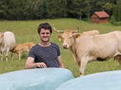 Petr Marek vystudoval Vysokou školu ekonomickou v Praze, půl roku strávil na... Petr Marek vystudoval Vysokou školu ekonomickou v Praze, půl roku strávil na...