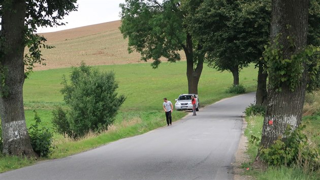 Mezi obcemi enkov a Te srazilo auto dva chodce, kte na mst zemeli (18. srpna 2019).