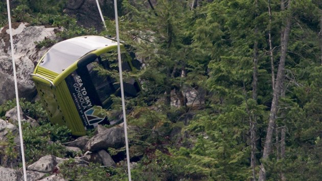 Vech ticet gondol kabinkov lanovky Sea to Sky Gondola v resortu kanadskho msta Squamish nedaleko Vancouveru se v nedli rno ztilo. Natst nebyl nikdo zrann. (11. srpna 2019)