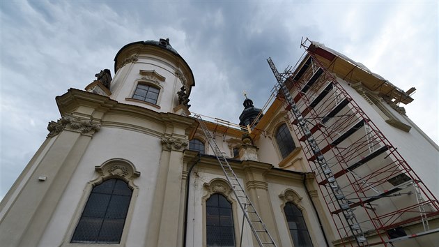 Jde o celkovou rekonstrukci a restaurovn kostela. Dochz pi n k oprav stechy, elektroinstalac, fresek i tuk.