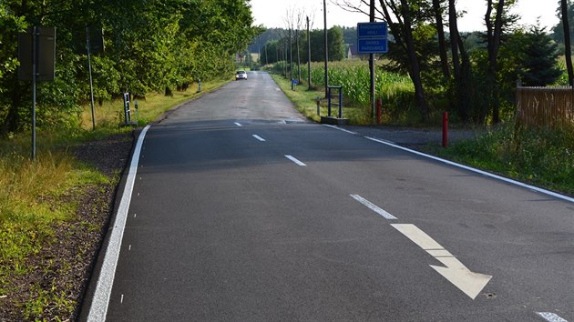 Velk rozdl v kvalit silnic je patrn na silnici II/298 mezi Bt a Tebechovicemi pod Orebem.