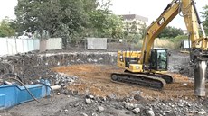 Začalo hloubení prvních šacht metra D, vrty jsou desítky metrů hluboké Začalo hloubení prvních šacht metra D, vrty jsou desítky metrů hluboké