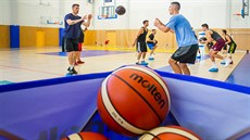 Momentka z úvodního tréninku letní přípravy basketbalistů Hradce Králové Momentka z úvodního tréninku letní přípravy basketbalistů Hradce Králové