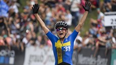 Jenny Rissvedsová vítězí v závodu Světového poháru v cross country v... Jenny Rissvedsová vítězí v závodu Světového poháru v cross country v...