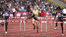 Danielle Williamsová si běží pro vítězství na 100 metrů překážek na mítinku... Danielle Williamsová si běží pro vítězství na 100 metrů překážek na mítinku...