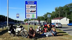 Cestovatelé mají za sebou řadu výprav. Navštívili například Balkán nebo... Cestovatelé mají za sebou řadu výprav. Navštívili například Balkán nebo...