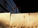 Demolice Transgasu na Vinohradské třídě v plném proudu. Demolice Transgasu na Vinohradské třídě v plném proudu.