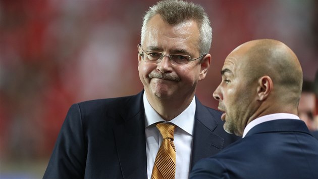 Slávistický šéf Jaroslav Tvrdík a sportovní ředitel Jan Nezmar těsně před... Slávistický šéf Jaroslav Tvrdík a sportovní ředitel Jan Nezmar těsně před...