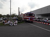 Policie musela evakuovat liberecké nákupní centrum kvůli hrozbě bombou (24.... Policie musela evakuovat liberecké nákupní centrum kvůli hrozbě bombou (24....