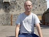 Odcházející kastelán hradu Kašperk Zdeněk Svoboda na nádvoří (15. srpna 2019) Odcházející kastelán hradu Kašperk Zdeněk Svoboda na nádvoří (15. srpna 2019)