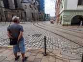 Frekventovaná ulice 8. května v centru Olomouce. Již roky potřebuje především... Frekventovaná ulice 8. května v centru Olomouce. Již roky potřebuje především...